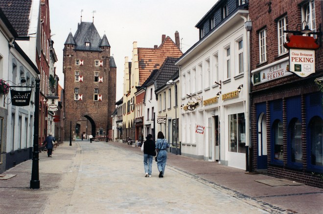Xanten_Kleve Strasse and Kleve Tower