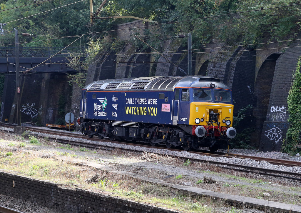 57307 'Lady Penelope' warns cable thieves.