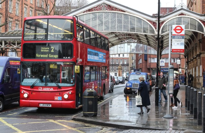 Arriva VLA40 (LJ53BCK) at Marylebone-2
