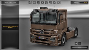 Katie's new Actros in the dealers - I qute like the shade :-)