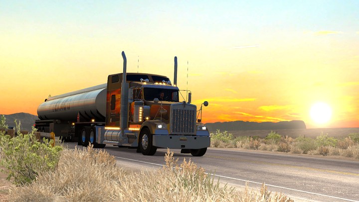 A new day dawns as Rolled Gold heads south from Page.